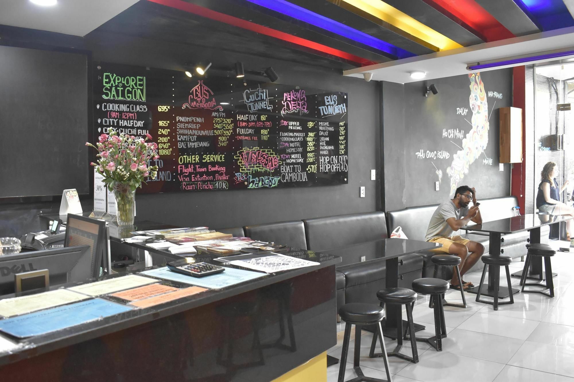 Hangout Hostel Hcm (Adults Only) Cidade de Ho Chi Minh Exterior foto