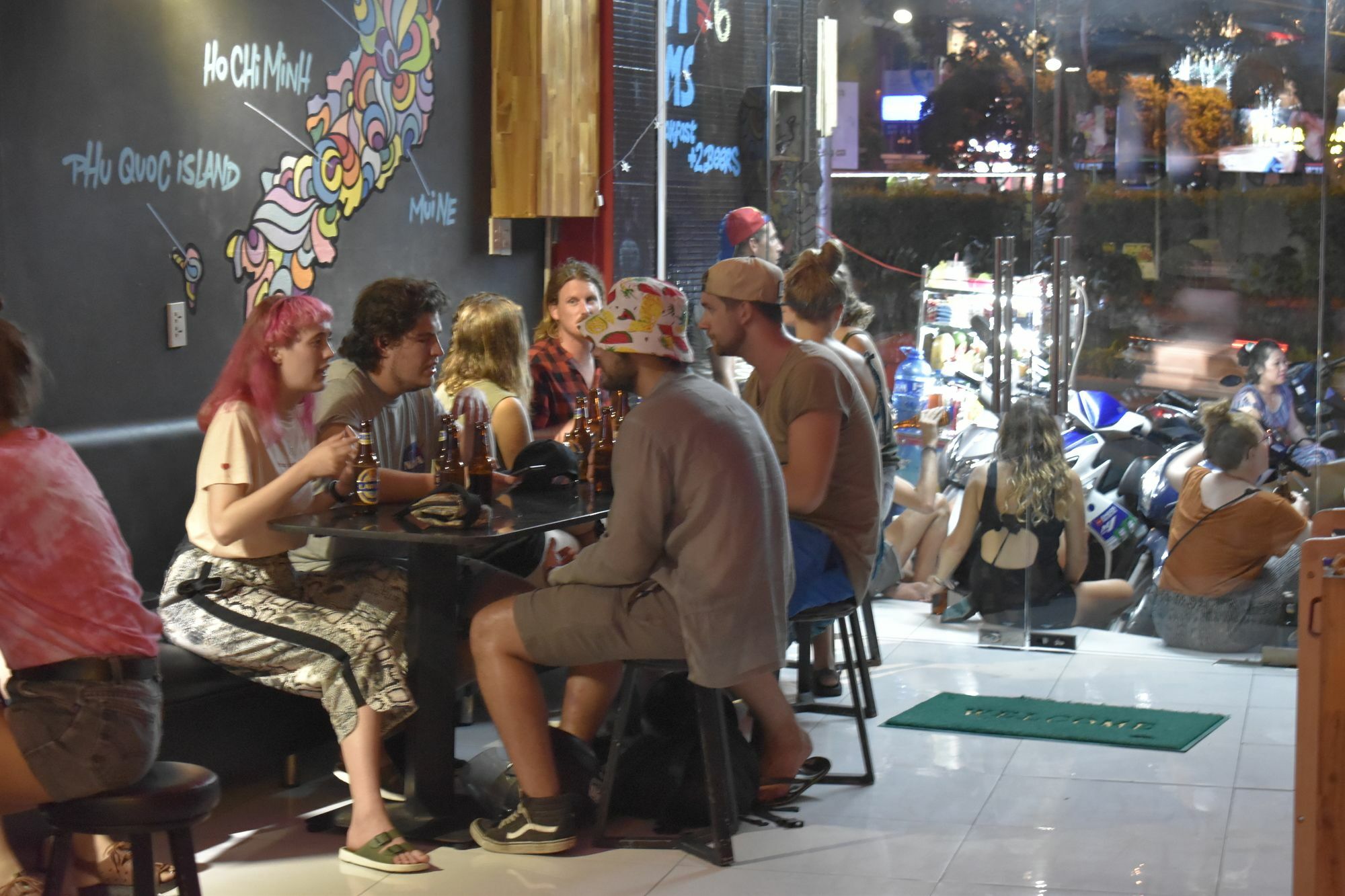Hangout Hostel Hcm (Adults Only) Cidade de Ho Chi Minh Exterior foto